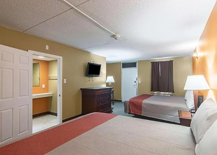 Lonestar Inn And Suites