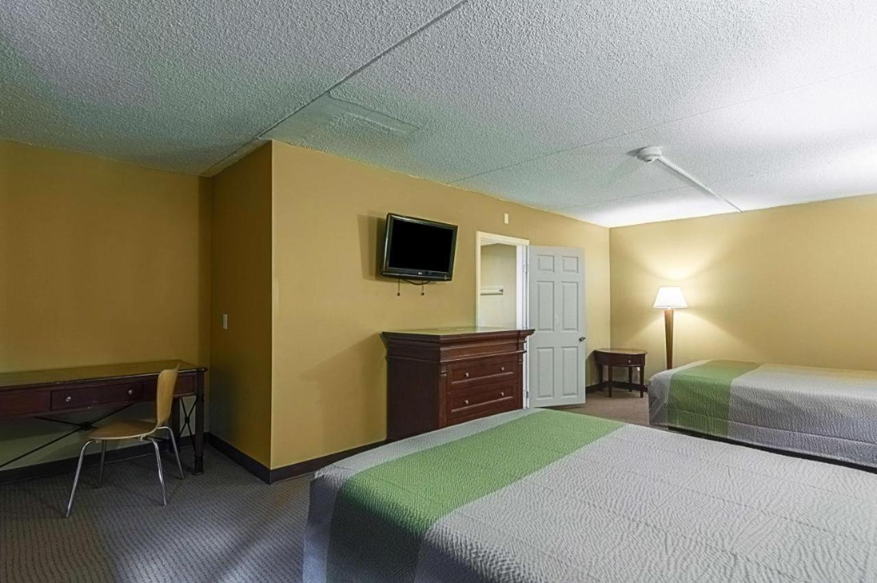 Lonestar And Motel