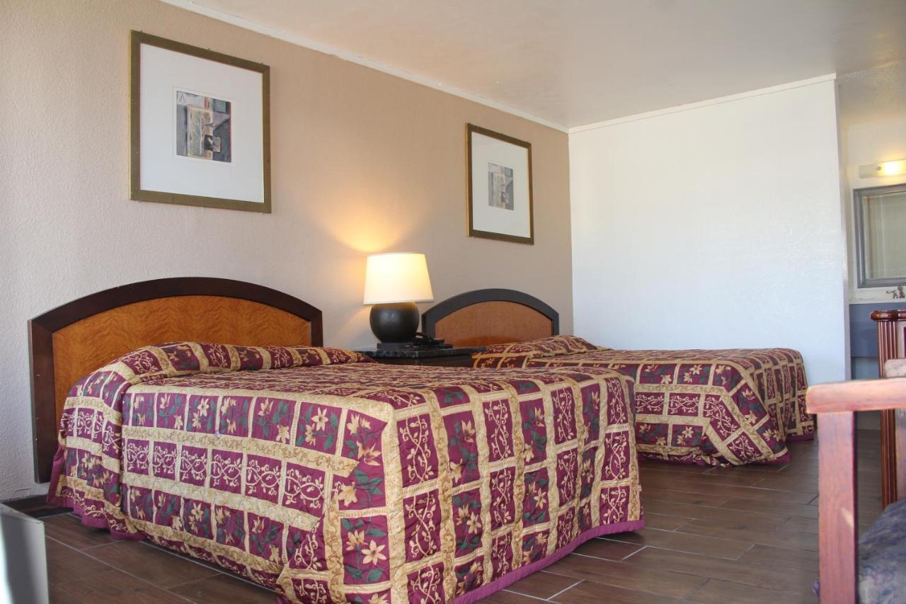 Motel Lonestar And